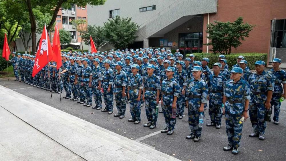 b092243fe7964bf6b2fe4e56d3ce284e.jpg b092243fe7964bf6b2fe4e56d3ce284e.jpg